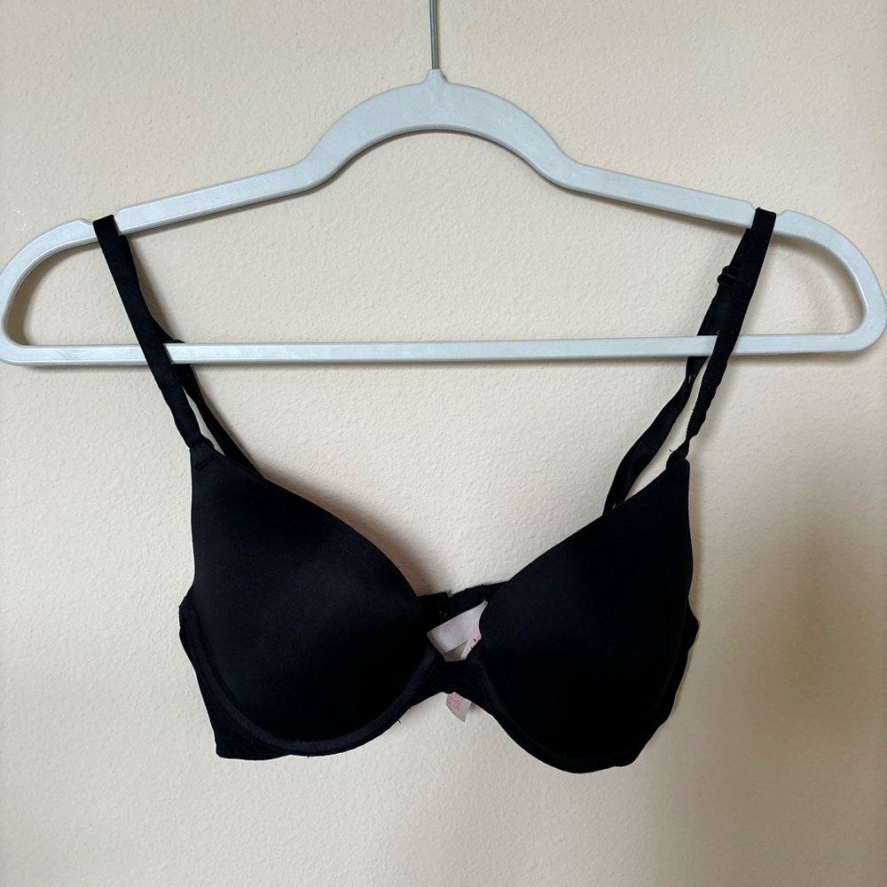 PINK Victoria's Secret Black T-Shirt Bra